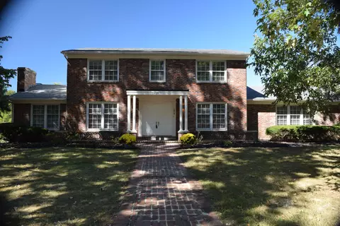 1617 Kensington Way, Lexington, KY 40513