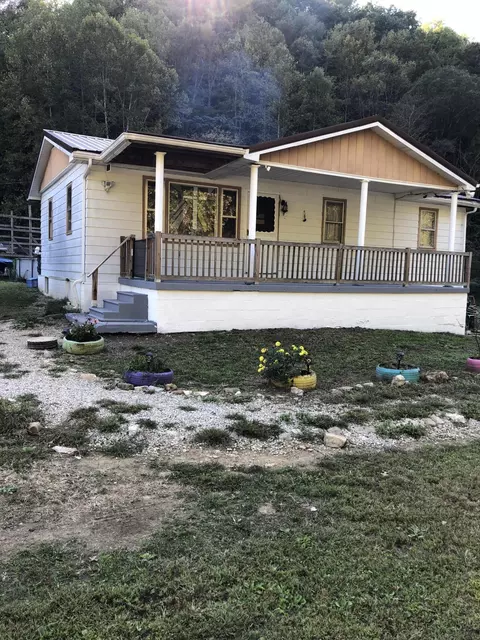 1040 Ky Highway 1717, Booneville, KY 41314
