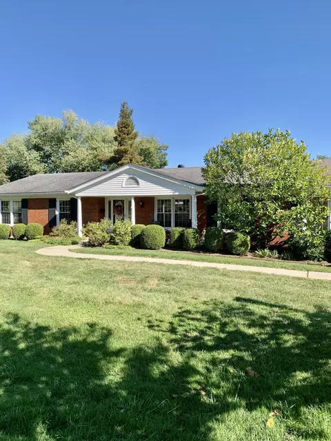 253 Fairway Dr, Frankfort, KY 40601