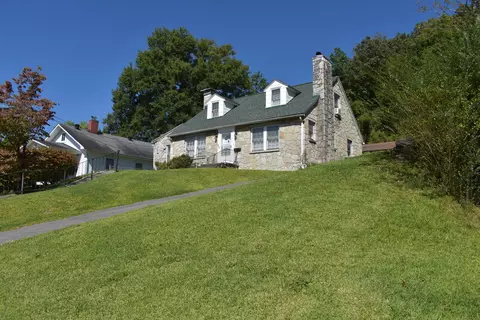 504 Manchester Ave, Middlesboro, KY 40965