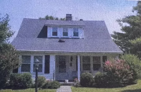 388 Devils Hollow Rd, Frankfort, KY 40601