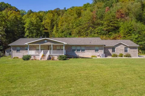28 Mills Hunter Rd, Pineville, KY 40977