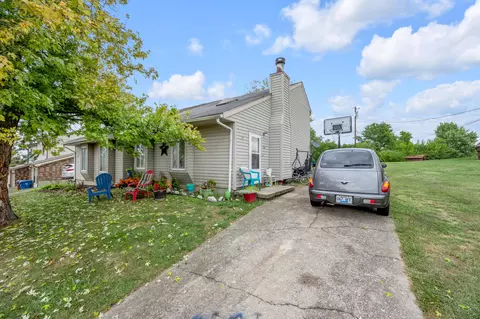 700 Country Club Ct, Winchester, KY 40391