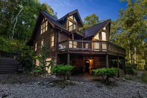 703 Elk Lick Rd, Olympia, KY 40358