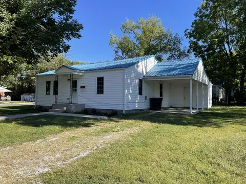 235 Elkhorn Dr, Frankfort, KY 40601