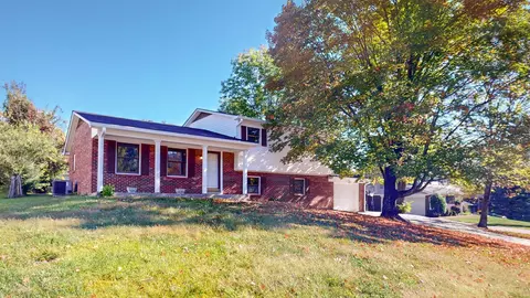 239 Meadowview Dr, Frankfort, KY 40601