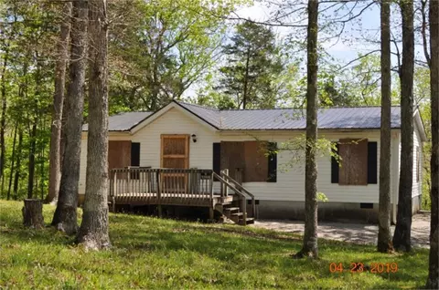 611 Buck Creek Cir, Somerset, KY 42501