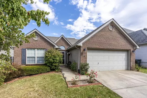 749 Woodhaven Pl, Lexington, KY 40514