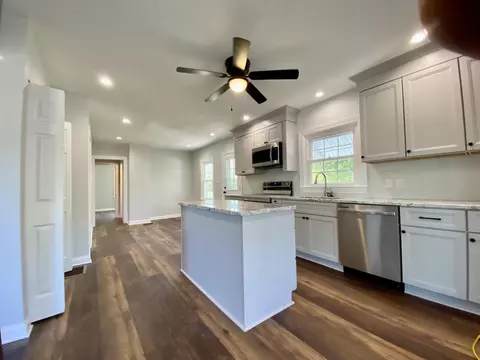 406 E 3rd St, Perryville, KY 40468 photo 17