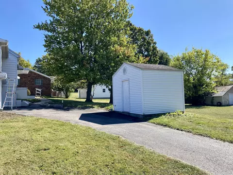 406 E 3rd St, Perryville, KY 40468 photo 5