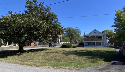 406 E 3rd St, Perryville, KY 40468 photo 6