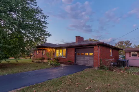 361 Bluebird Ln, Frankfort, KY 40601