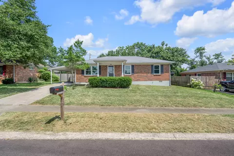 218 Laurel Ln, Nicholasville, KY 40356