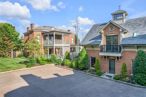 300-304 Madison Pl, Lexington, KY 40508