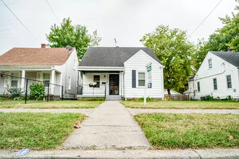 902 W Whitney Ave, Louisville, KY 40215