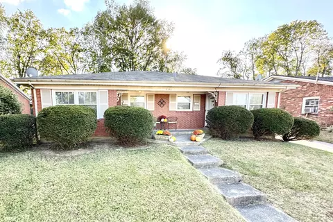 2172 Winterberry Dr, Lexington, KY 40504