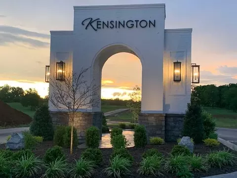 132 Kensington Pl, Nicholasville, KY 40356