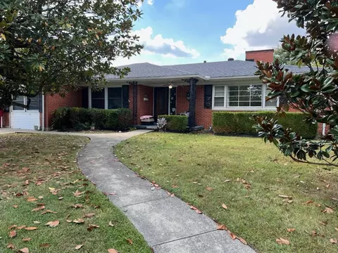 106 Chestnut Ct, Berea, KY 40403
