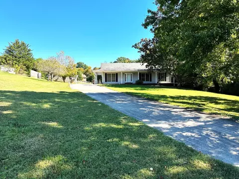 215 Enchanted Drive Dr, Somerset, KY 42503