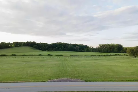 1890 Willoughbytown Rd, Jeffersonville, KY 40337