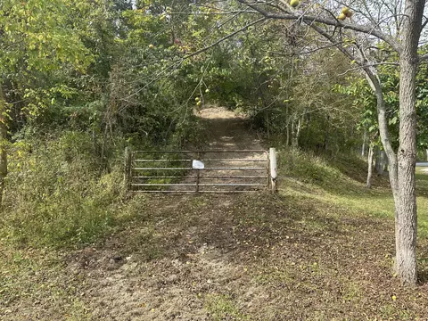 3 Williams Creek Rd, Rush, KY 41168