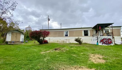 45 Spencer Rd, East Bernstadt, KY 40729