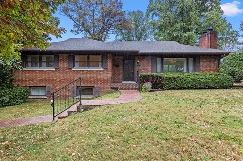 825 Sherwood Dr, Lexington, KY 40502