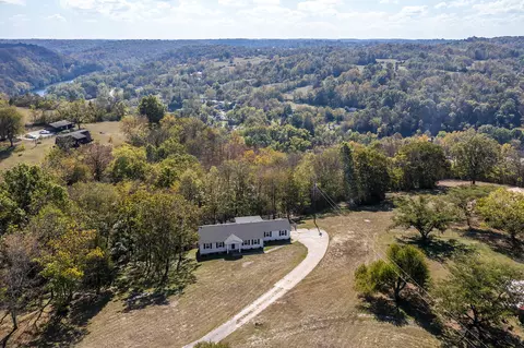 6475 Tyrone Pike, Versailles, KY 40383