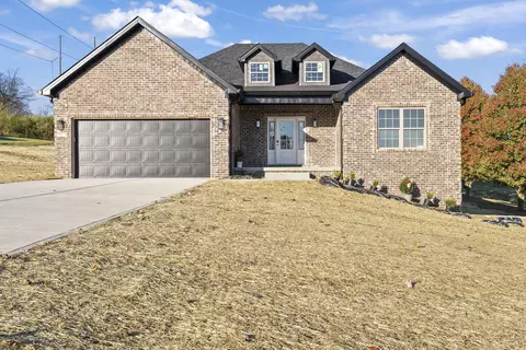 1057 Meadow Ridge Dr, Richmond, KY 40475