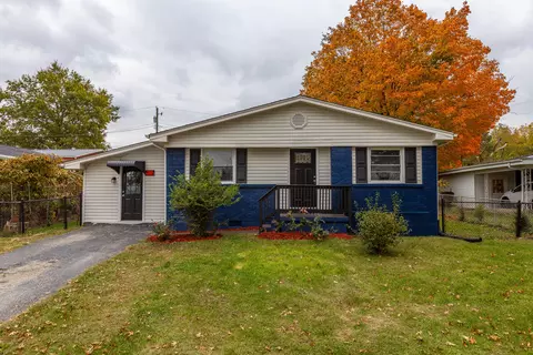 303 Springhill Dr, Paris, KY 40361