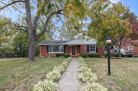 2360 Millbrook Dr, Lexington, KY 40503