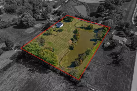 1125 Russell Cave Rd, Paris, KY 40361