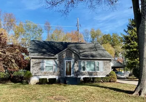 126 Preston Ct, Versailles, KY 40383