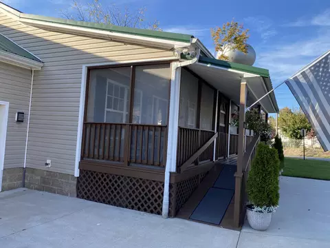 1069 Standard Ave, Corbin, KY 40701 photo 3