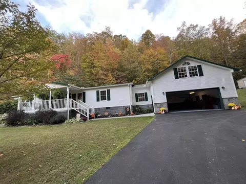 466 Abe Hill Rd, Coldiron, KY 40819