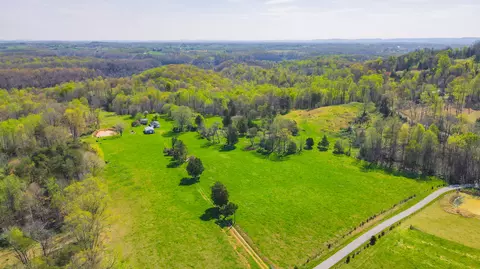 500 Barnes Knob Rd, Nancy, KY 42544