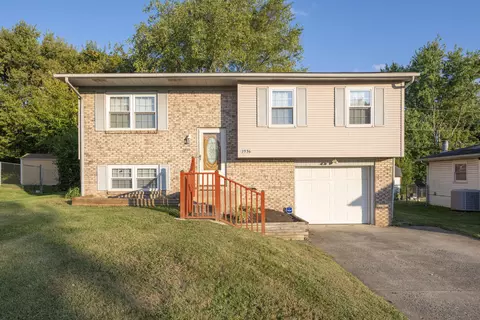 1936 Chris Dr, Lexington, KY 40511