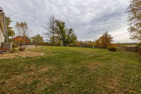 506 E 3rd St, Perryville, KY 40468 photo 41
