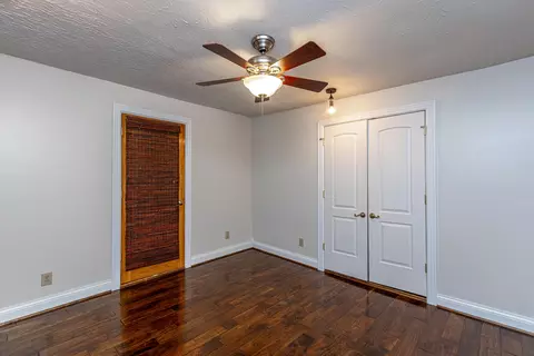 506 E 3rd St, Perryville, KY 40468 photo 18