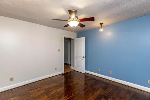 506 E 3rd St, Perryville, KY 40468 photo 17