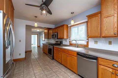 506 E 3rd St, Perryville, KY 40468 photo 8