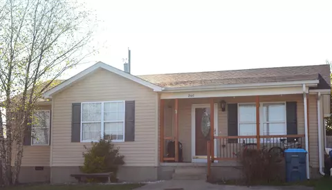 260 Hunter Ridge Dr, Lawrenceburg, KY 40342