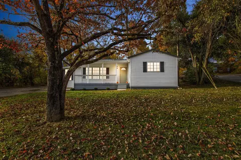 8645 Main St, Jeffersonville, KY 40337