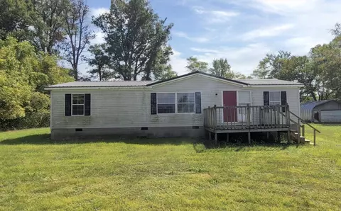 8 Trailer Rd, Calhoun, KY 42327