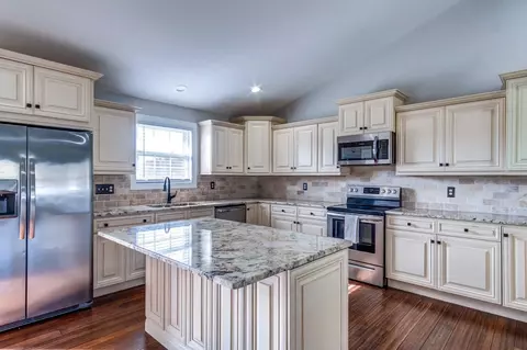 1025 Rubrum Way, Richmond, KY 40475 photo 3