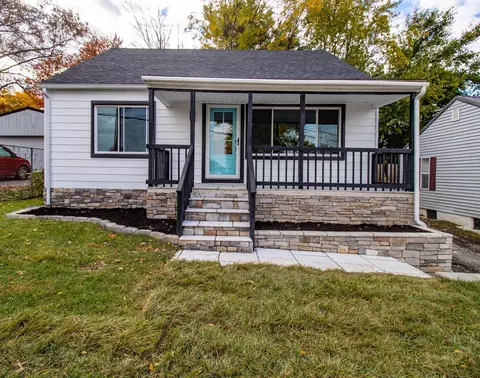 1952 Cypress St, Paris, KY 40361