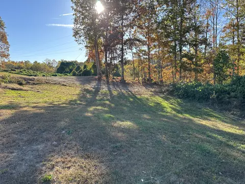 156 Sandy Rock Dr, Corbin, KY 40701 photo 2