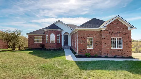 211 Dudley Ct, Richmond, KY 40475