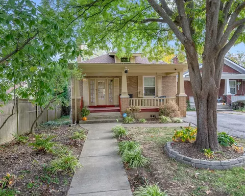 1207 Fontaine Rd, Lexington, KY 40502