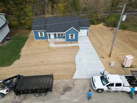 1002 Rainbow Way, Lawrenceburg, KY 40342